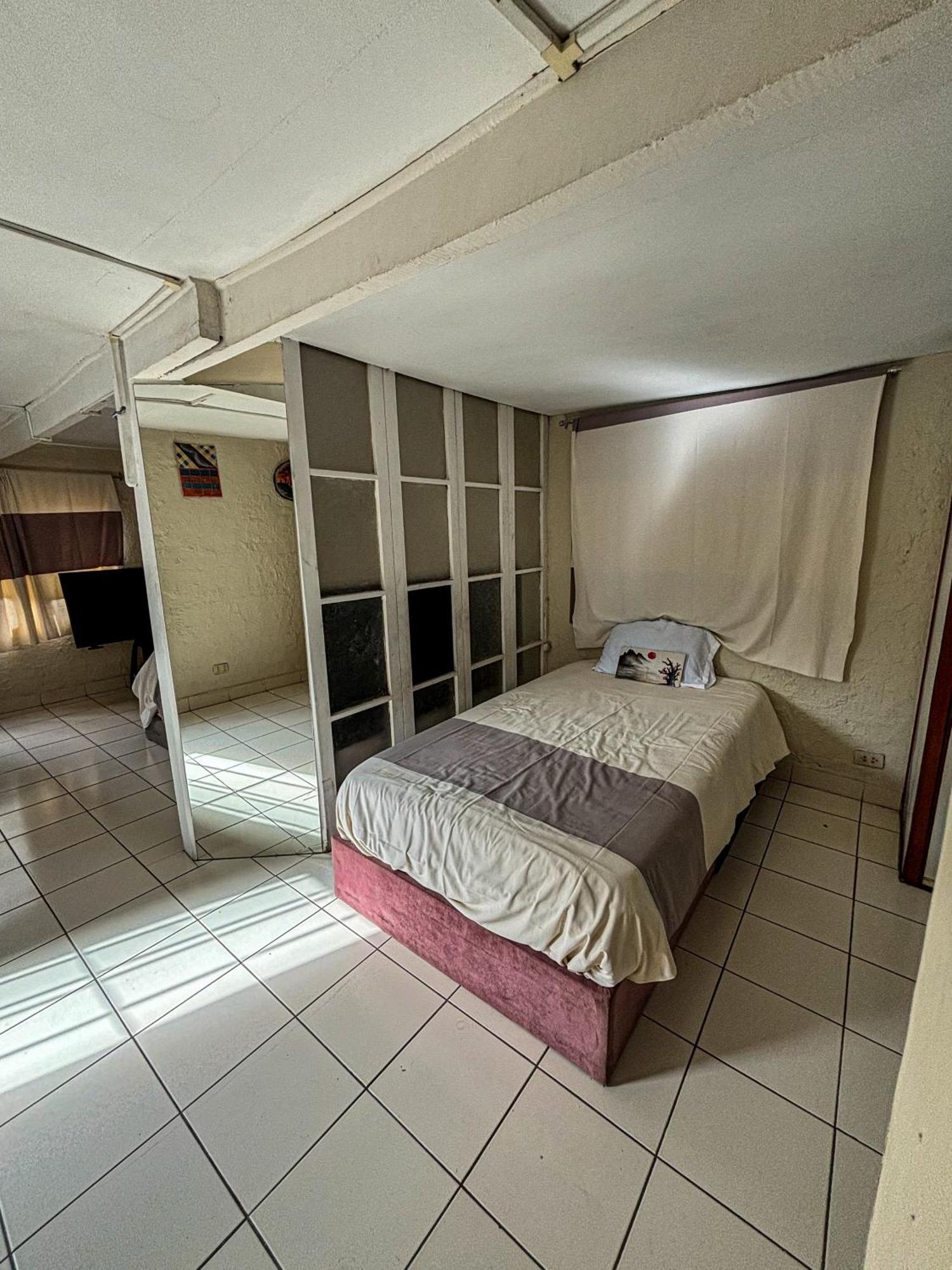Hostel Colores Miraflores Лима Экстерьер фото